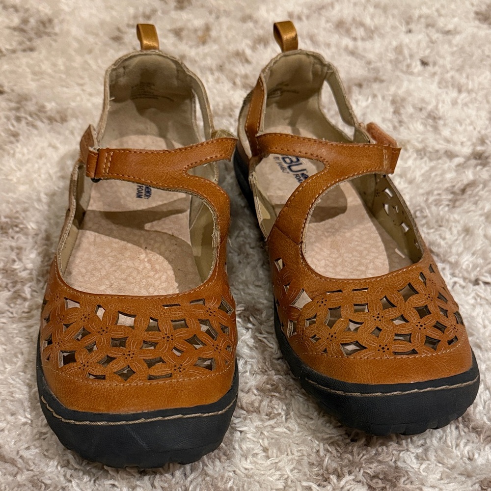 JBU Women's Brown Sandals